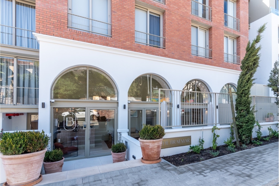 1 Bedroom Property for Sale in Green Point Western Cape
